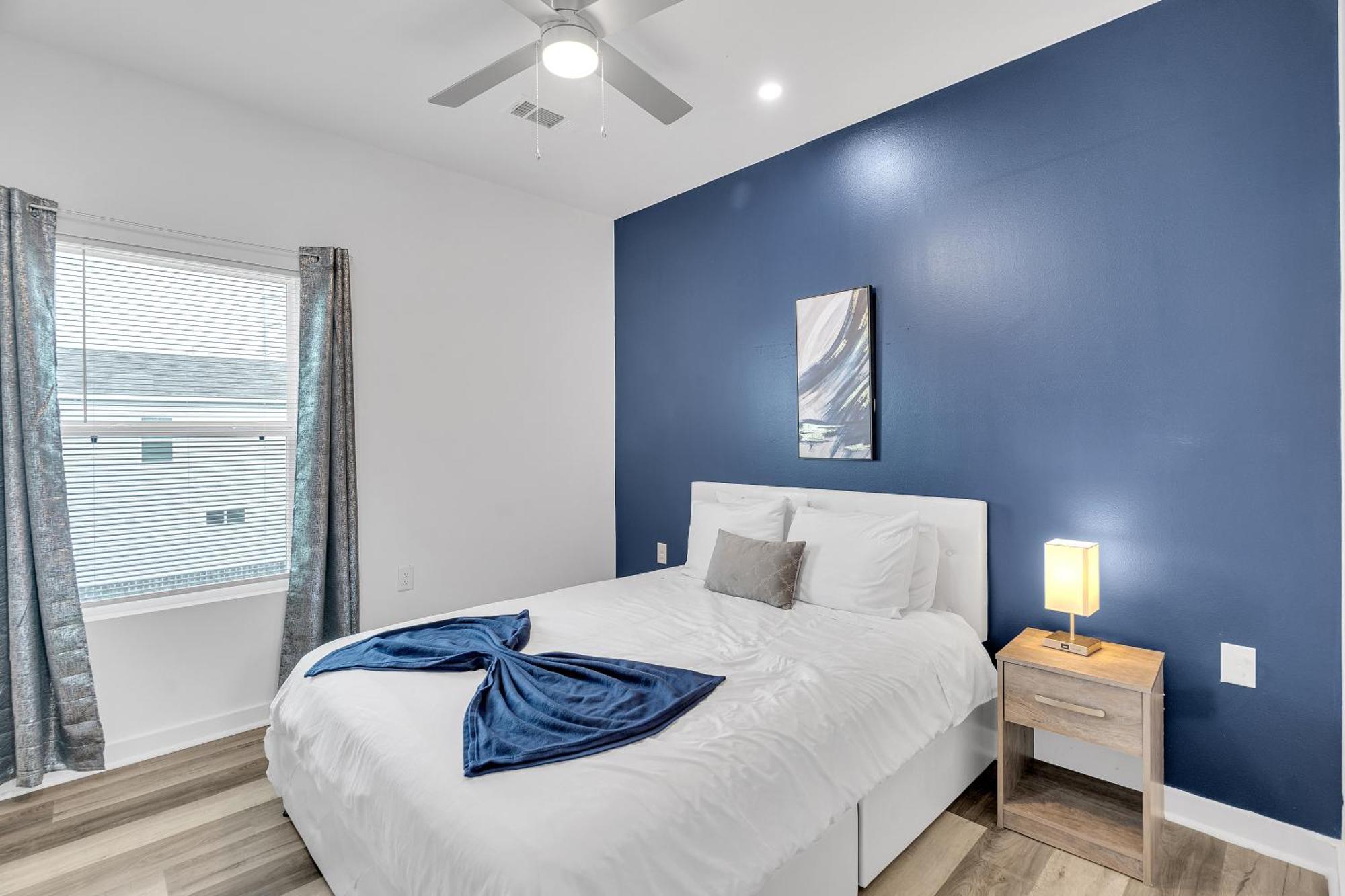 Modern 3bd2ba King Bed, 4 Tvs & Parking Holiday home