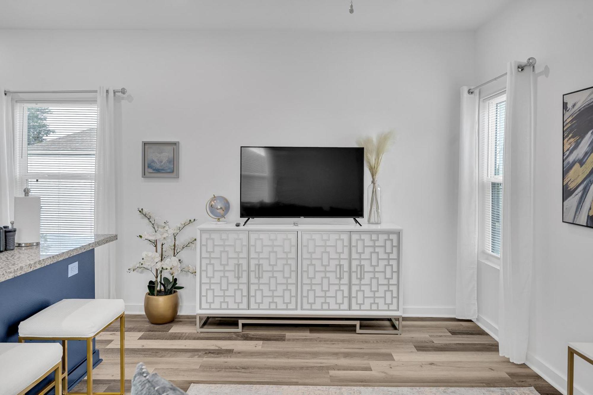 Holiday home Modern 3bd2ba King Bed, 4 Tvs & Parking New Orleans
